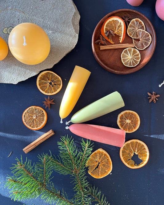 Bivokslys - lyskuppel av ren bivoks i tre vakre farger