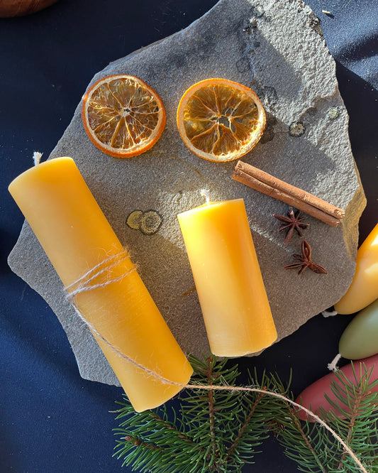 Bivokslys . kubbelys av ren bivoks