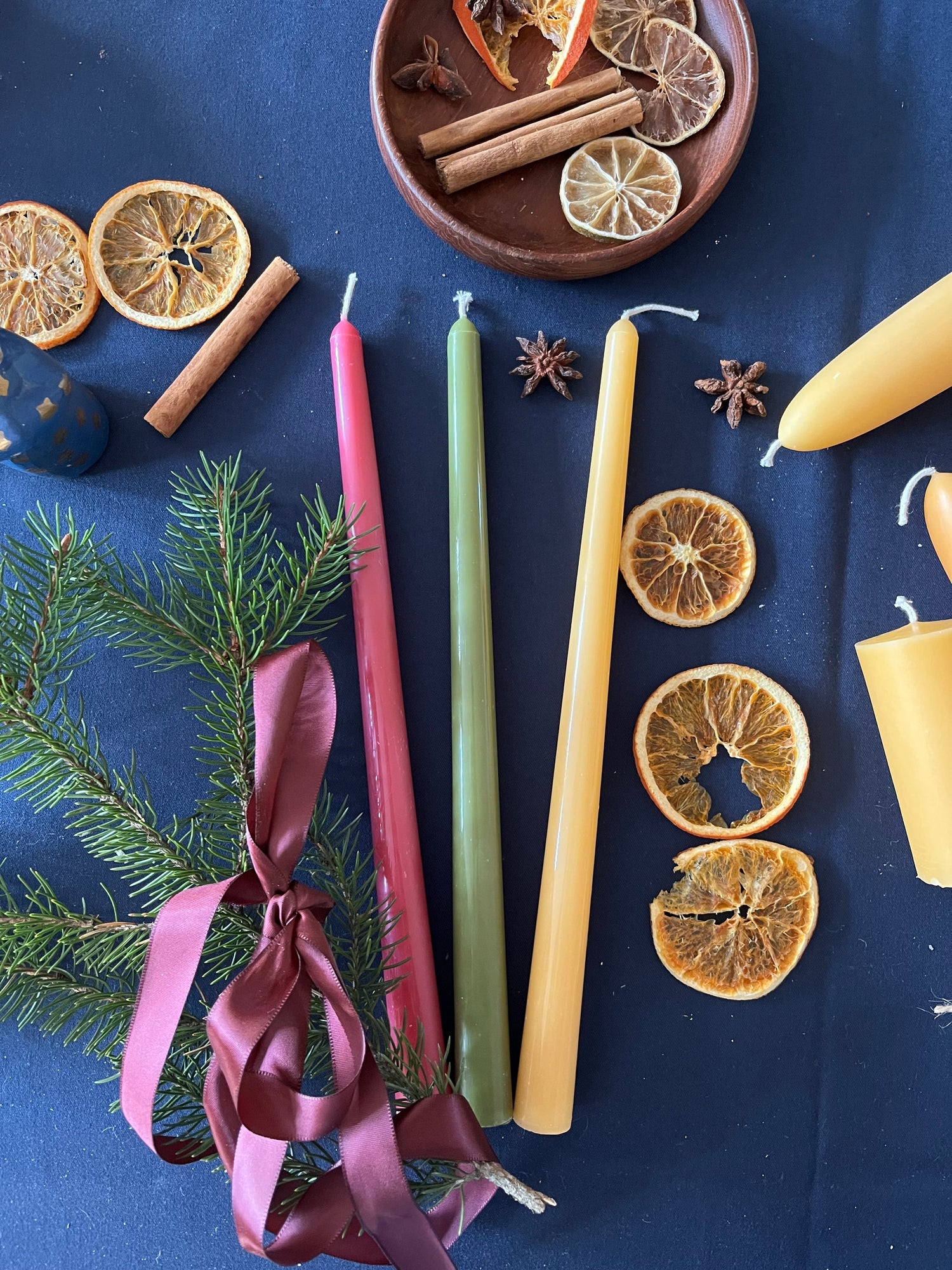 Kronelys av ren bivoks | Eld naturlys