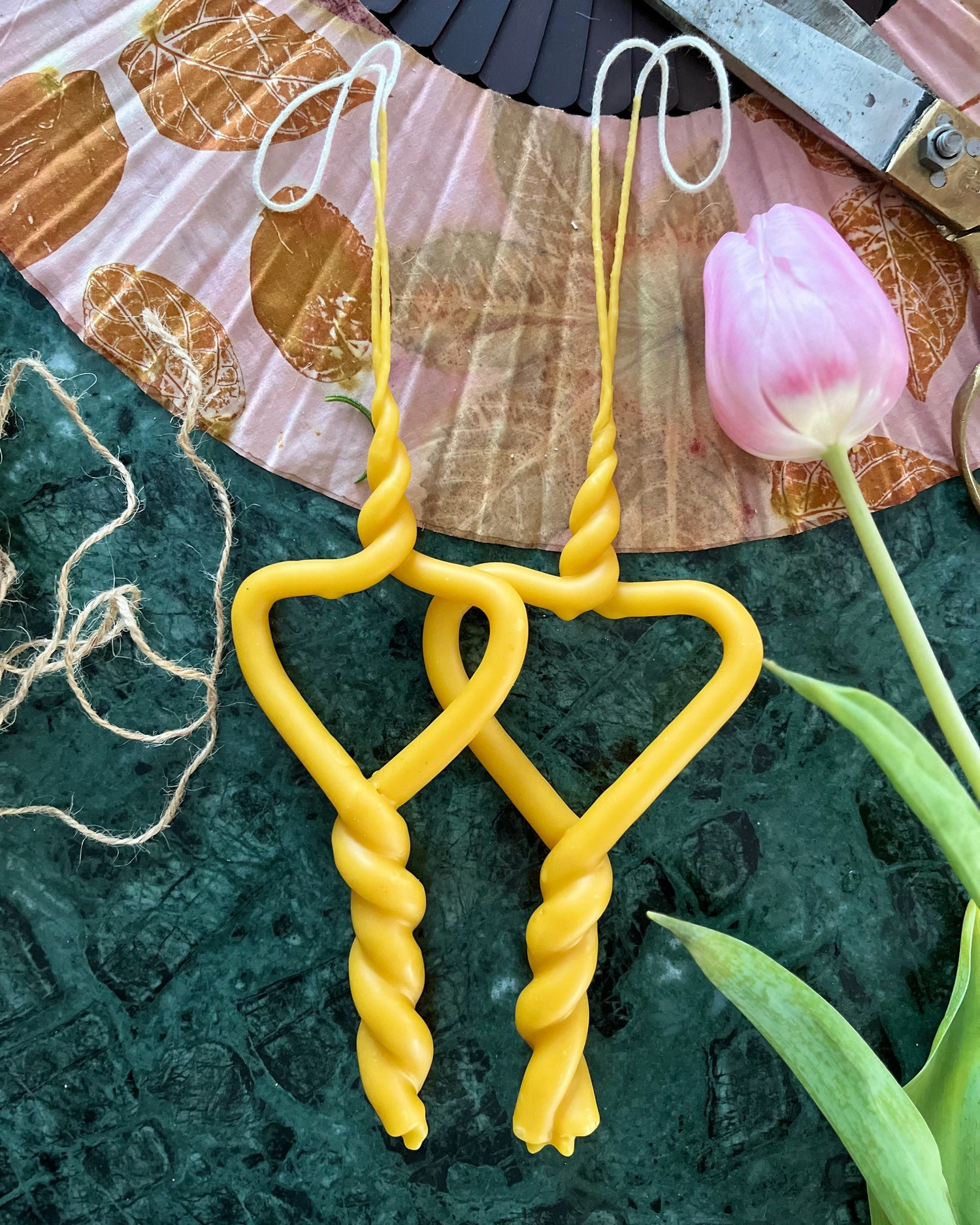 Kunstneriske lys av ren bivoks