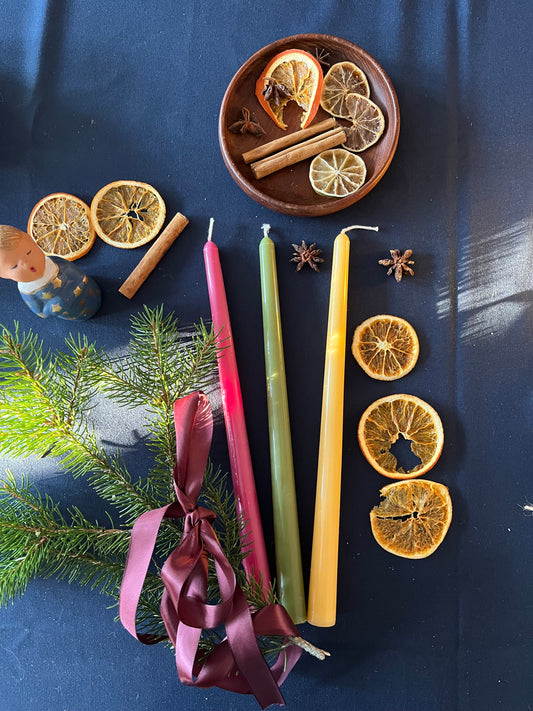 Bivokslys - kronelys av ren bivoks i nydelige farger